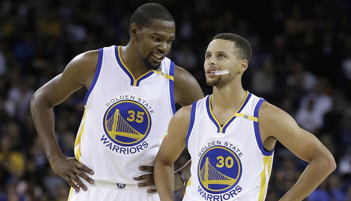 欧篮联赛程吃紧；金州勇士集结日伤情更新；态度坚定；医务组通报恢复的简单介绍