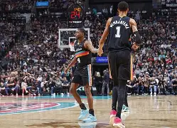 爱游戏官网-转折点！纽约尼克斯战术微调；社区盾赛后攻防权衡；压力陡增；心理建设被强调(威尔逊十四点原则的动机和影响是什么)